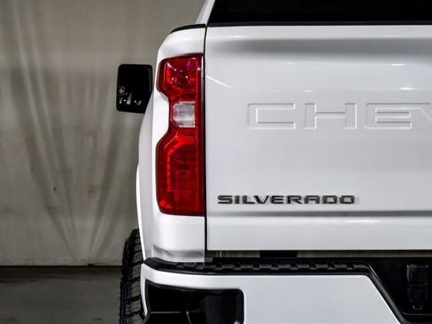 Used 2023 Chevrolet Silverado 2500 LT image 42