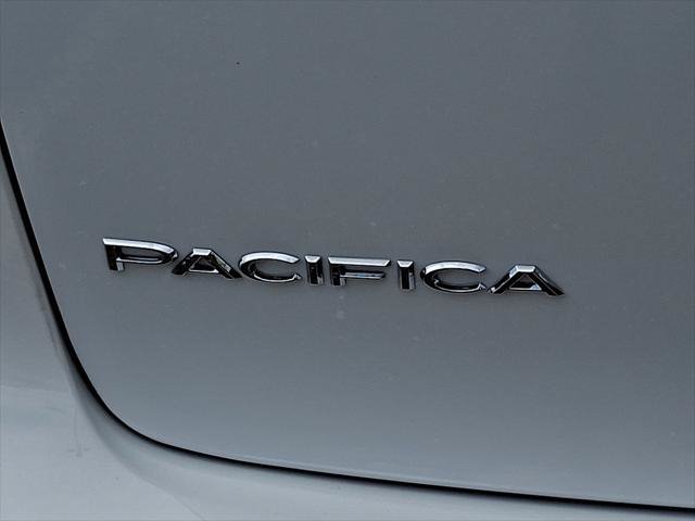 Certified 2023 Chrysler Pacifica Touring-L w/ Uconnect Theater Family Group AWD/4WD image 16