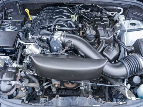 Used 2024 Dodge Durango GT image 9