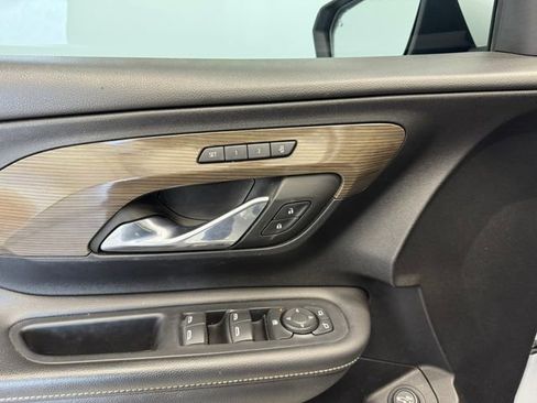 Used 2023 GMC Terrain Denali w/ Denali Premium Package image 35