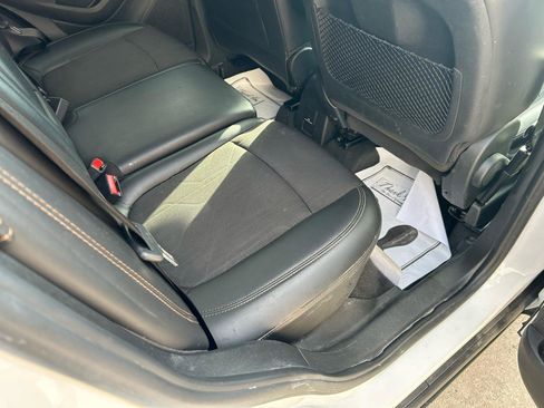 Used 2018 Chevrolet Trax LT w/ Redline Edition image 11