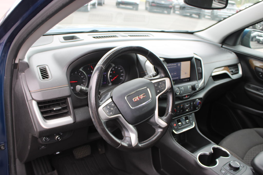 Used 2020 GMC Terrain SLE w/ Driver Convenience Package FWD image 24