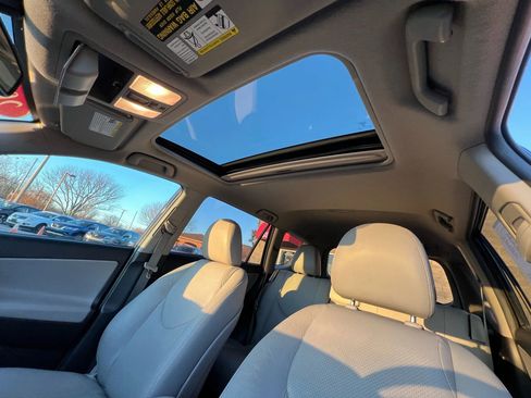 Used 2012 Toyota RAV4 Limited image 20