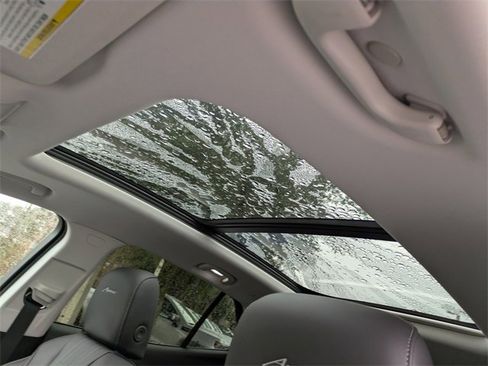 New 2026 Buick Envision Avenir image 24