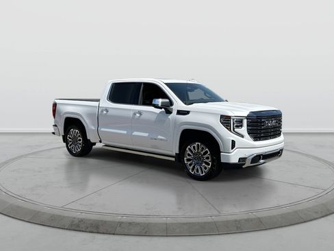 Used 2024 GMC Sierra 1500 Denali Ultimate AWD/4WD image 2
