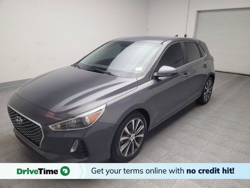 Used 2018 Hyundai Elantra GT FWD image 1