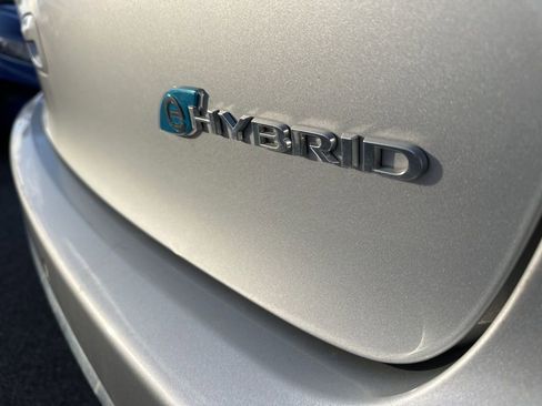 Used 2023 Chrysler Pacifica Touring-L image 13