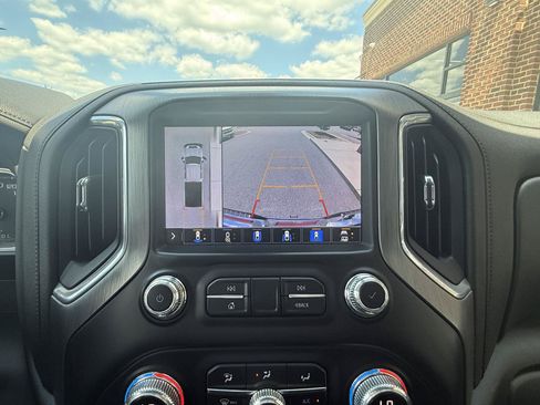 Used 2022 GMC Sierra 2500 Denali w/ Denali Ultimate Package AWD/4WD image 31