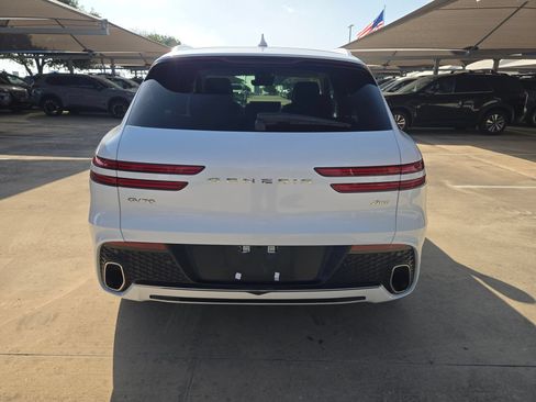 Used 2025 Genesis GV70 2.5T AWD/4WD image 4