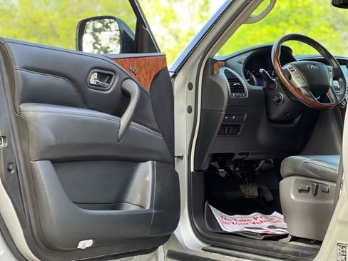 Used 2019 INFINITI QX80 Luxe AWD/4WD image 9