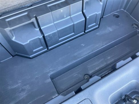 Used 2018 Nissan Pathfinder SL image 31