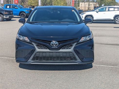 Used 2022 Toyota Camry SE image 8