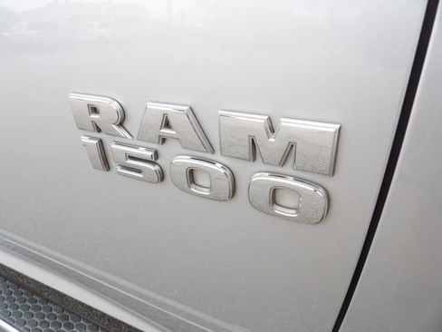 Used 2017 RAM 1500 Express image 18