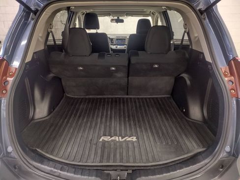 Used 2014 Toyota RAV4 XLE AWD/4WD image 18