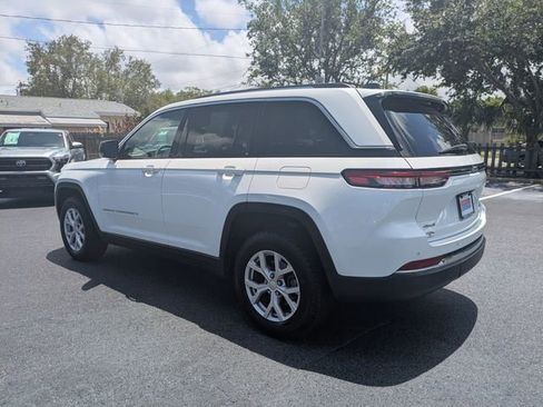 Used 2022 Jeep Grand Cherokee Limited w/ Trailer Tow Prep Group (B) AWD/4WD image 6