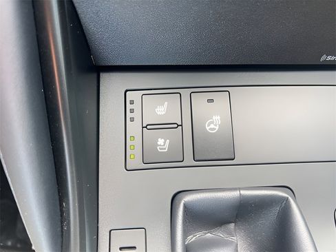 Used 2024 Lexus IS 500 image 22