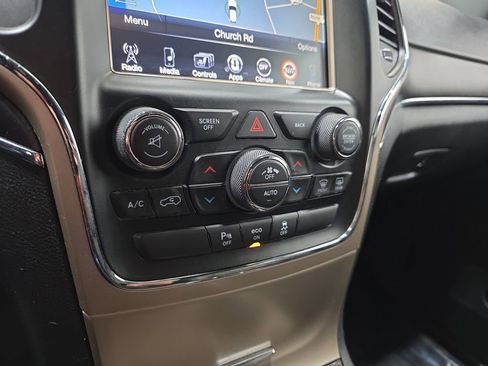Used 2014 Jeep Grand Cherokee Limited AWD/4WD image 23