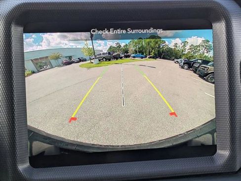 Used 2023 Jeep Wrangler Sahara image 12