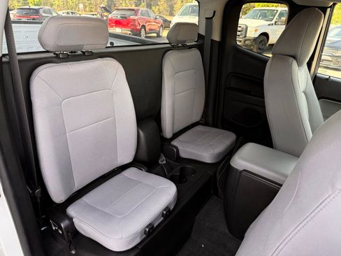 Used 2018 Chevrolet Colorado W/T w/ WT Convenience Package RWD image 25