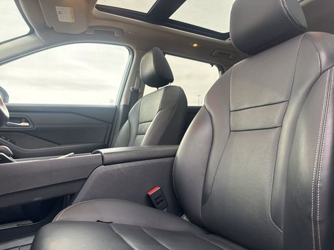 Certified 2024 Nissan Rogue SL w/ SL Premium Package image 37