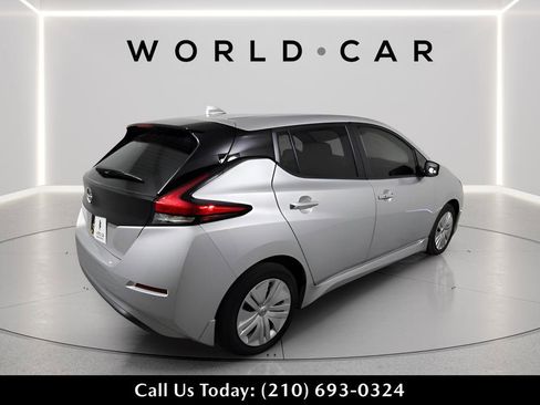 Used 2025 Nissan Leaf S FWD image 7