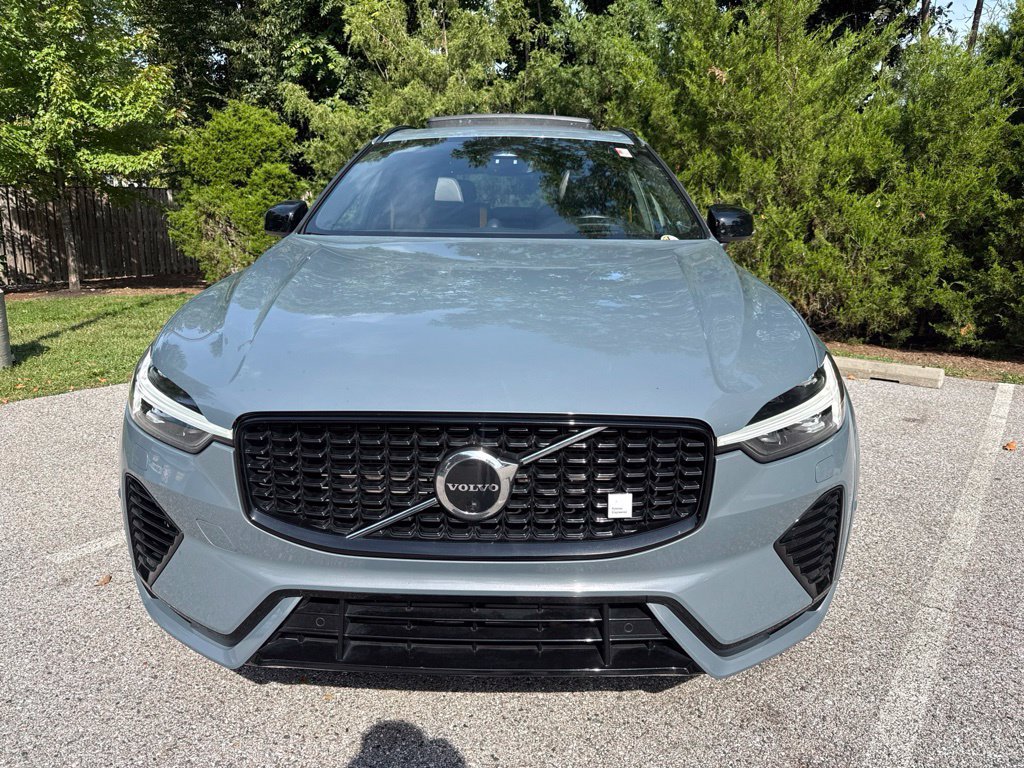 Used 2022 Volvo XC60 T8 Polestar AWD/4WD image 2