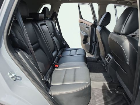 Used 2023 Nissan Rogue SL w/ SL Premium Package AWD/4WD image 18