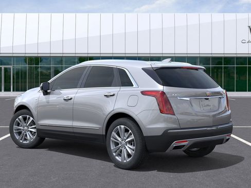 Used 2025 Cadillac XT5 Premium Luxury w/ Technology Package FWD image 4