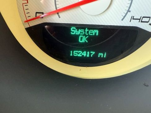 Used 2011 Dodge Challenger image 25