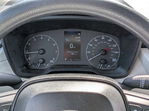 Used 2025 Toyota Corolla Cross L AWD/4WD image 20
