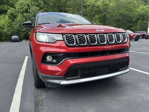 Used 2025 Jeep Compass Limited AWD/4WD image 11