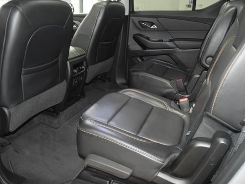 Used 2018 Chevrolet Traverse LT image 43