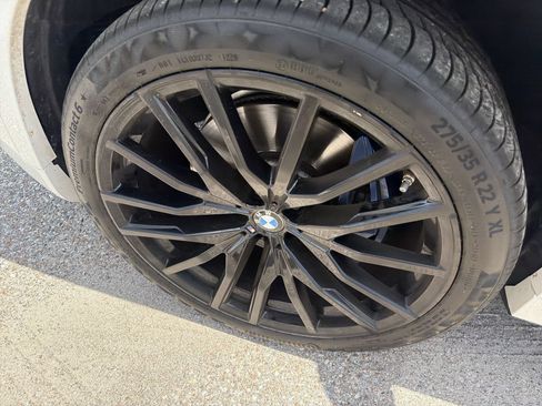 Used 2022 BMW X6 xDrive40i w/ Executive Package AWD/4WD image 10