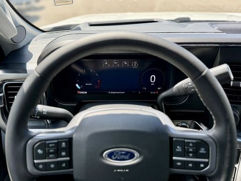 New 2025 Ford F350 Lariat w/ Lariat Ultimate Package image 16