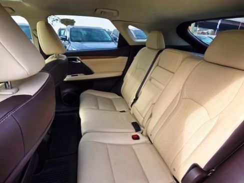 Used 2018 Lexus RX 350 FWD w/ Premium Package image 29