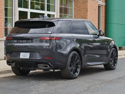 Used 2026 Land Rover Range Rover Sport Dynamic SE AWD/4WD image 6