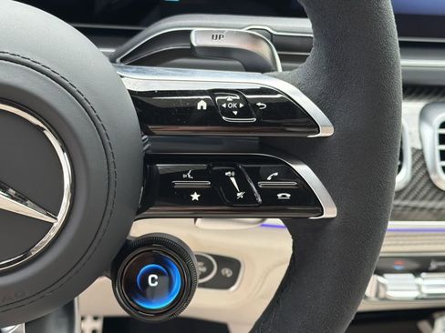 New 2026 Mercedes-Benz GLE 63 AMG S image 25