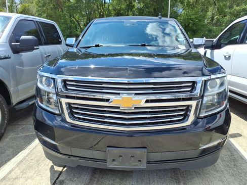 Used 2017 Chevrolet Tahoe Premier RWD image 3