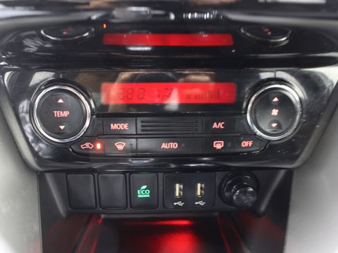 Used 2023 Mitsubishi Eclipse Cross LE AWD/4WD image 17