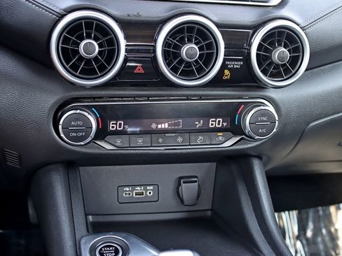 Used 2020 Nissan Sentra SV image 22