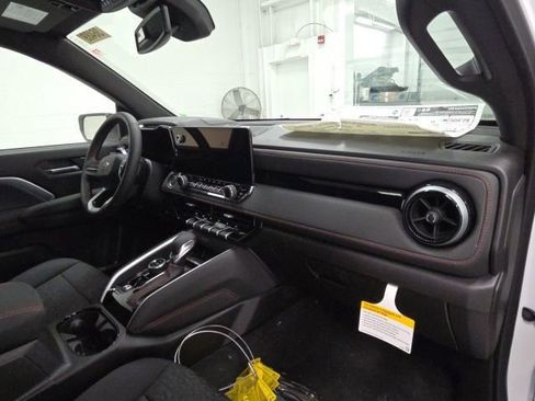 New 2026 Chevrolet Colorado Z71 w/ Technology Package AWD/4WD image 29