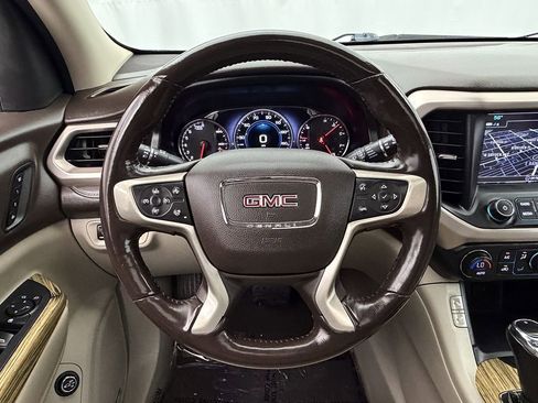 Used 2018 GMC Acadia Denali w/ Technology Package image 11