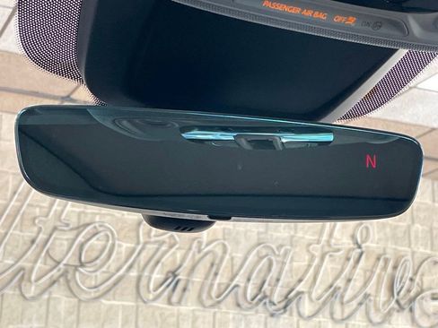 Used 2019 Audi e-tron Premium Plus image 41