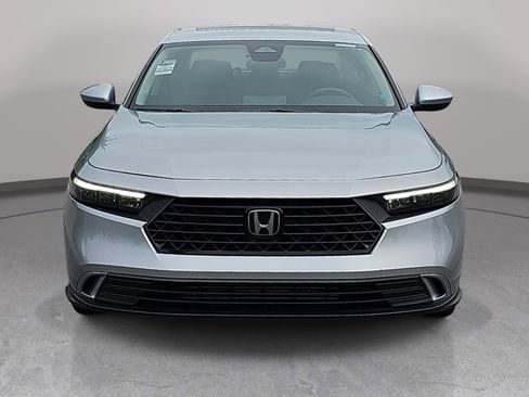Used 2024 Honda Accord EX image 2