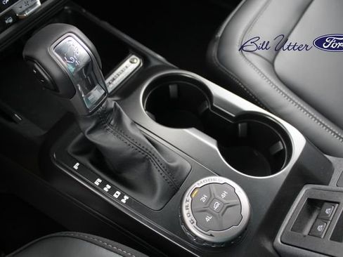 New 2026 Ford Bronco Outer Banks AWD/4WD image 13