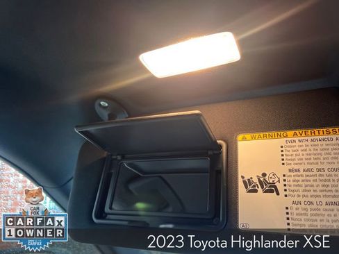 Used 2023 Toyota Highlander XSE image 35