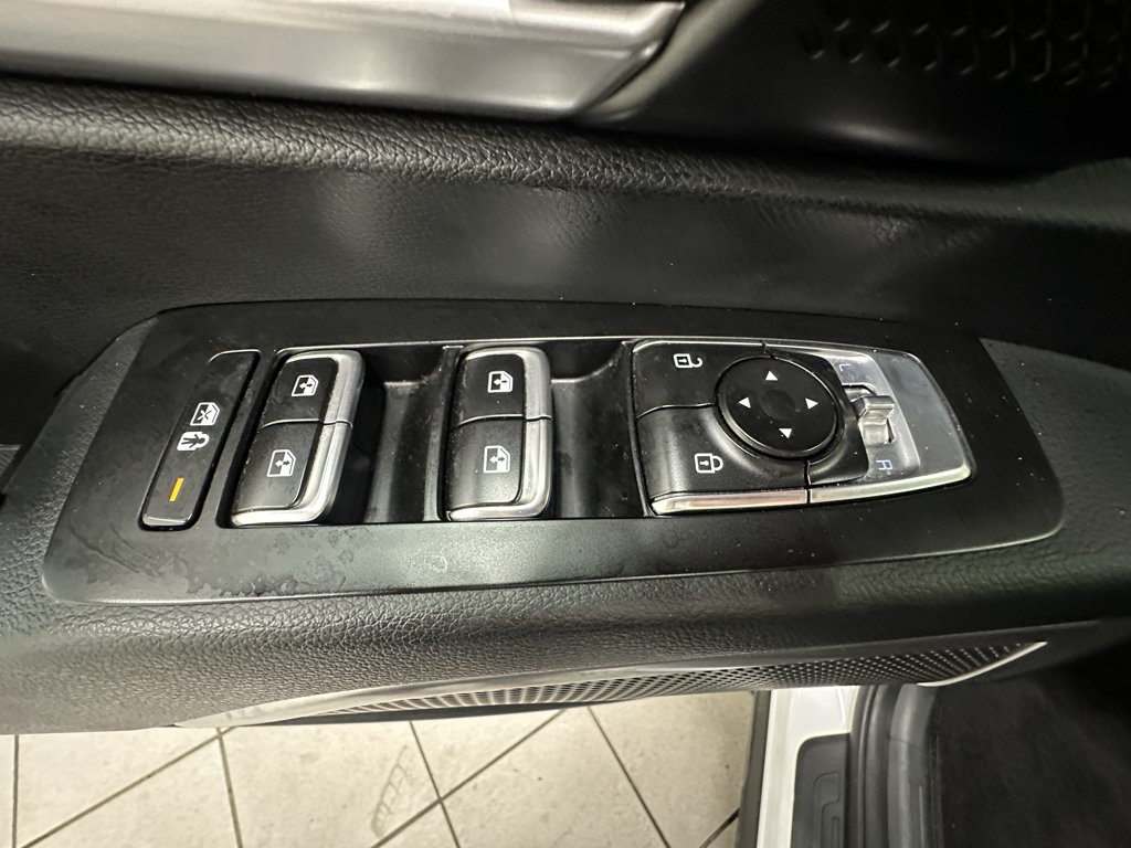 Used 2025 Kia Telluride S AWD/4WD image 23