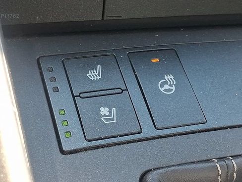 Used 2019 Lexus IS 300 AWD w/ Navigation Package image 27