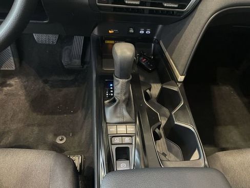 Used 2025 Toyota Camry LE FWD image 26