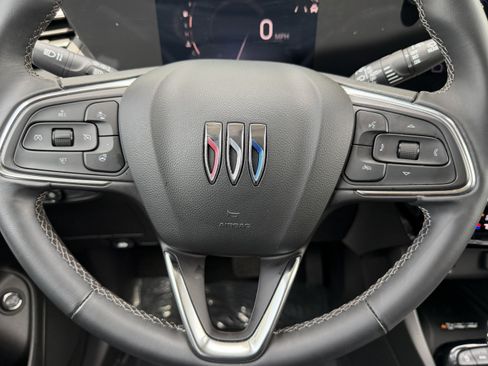 Used 2024 Buick Encore GX Avenir w/ Avenir Technology Package AWD/4WD image 38
